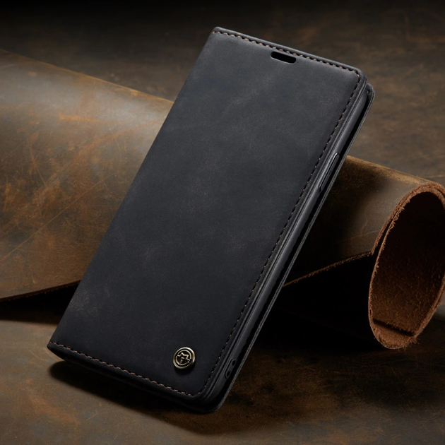 Чехол книжка с магнитом CaseMe на iPhone 11 Black (11604) – фото ...