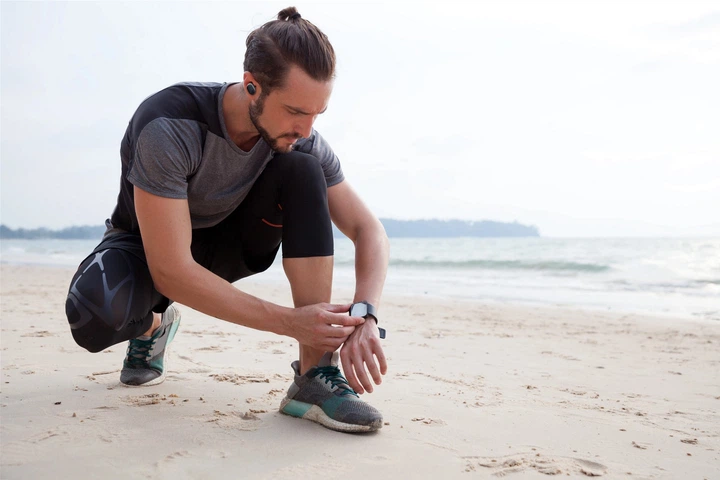 Навушники JBL Endurance Race Black (JBLENDURRACEBTBLK) - Фото 4 Навушники JBL Endurance Race Black (JBLENDURRACEBTBLK) - зображення 4