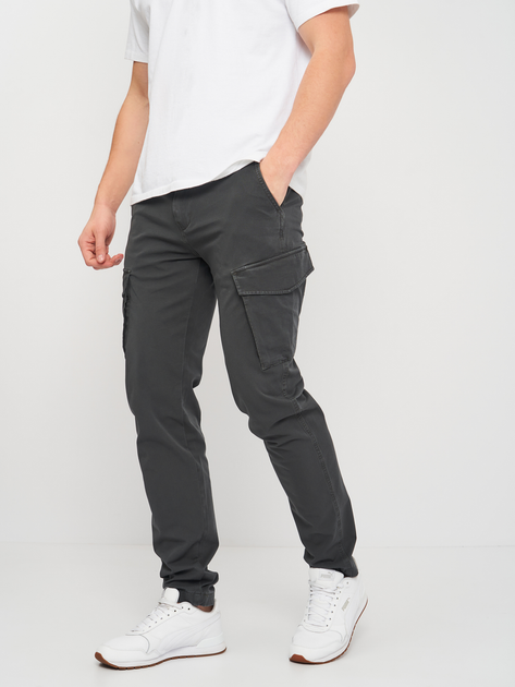 levi's slim taper cargo