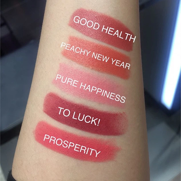 Кремовая помада с сатиновым финишем M.A.C Satin Lipstick 829 Peachy New Year 3 г - изображение 5