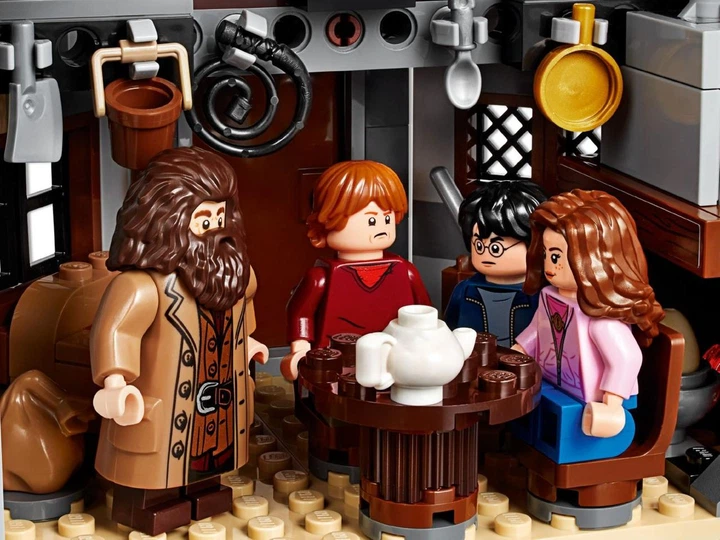 Lego Harry Potter Хижина Хагрида: спасение Клювокрыла 75947