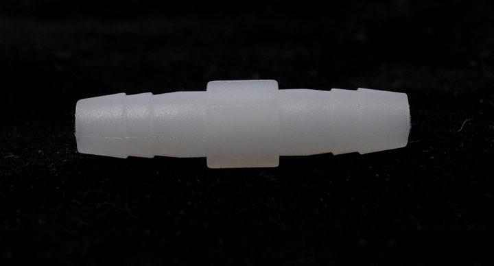 Штуцер ялинка пластиковий 5,0 мм для з'єднання пневматичних шлангів LUMED SERVICE LU-01406 - изображение 1