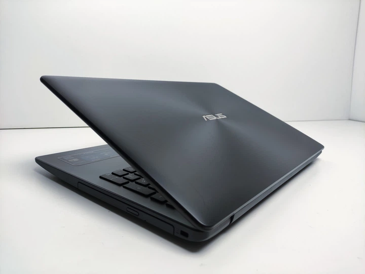 Ноутбук Asus X553M 15.6 HD Celeron N2930 4ядра ram 4GB 500GB HD