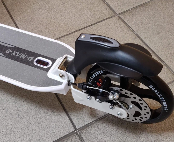 Самокат Scale Sports D-Max-9 Disc Білий + (Підставка для дітей) - зображення 8