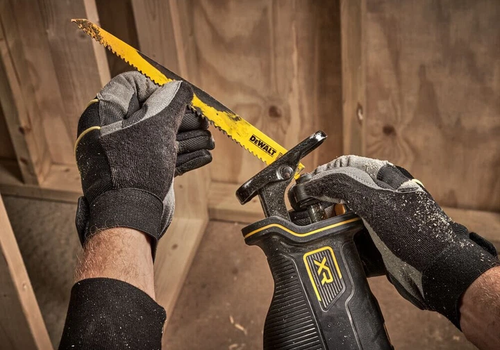 Пила шабельна акумуляторна DeWalt DCS382NT без акумулятора та зарядного пристрою - зображення 5