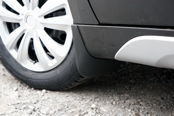 Брызговики MGC Suzuki SX4 2014-2022 г. в. комплект 4 шт 99000990YC700, 990E068L14, 990E061M14 - изображение 8