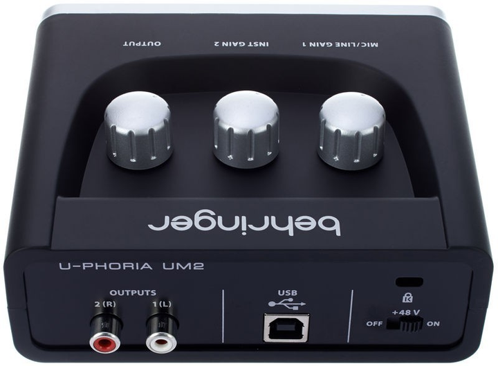 Аудиоинтерфейс / звуковая карта Behringer U-Phoria UM2