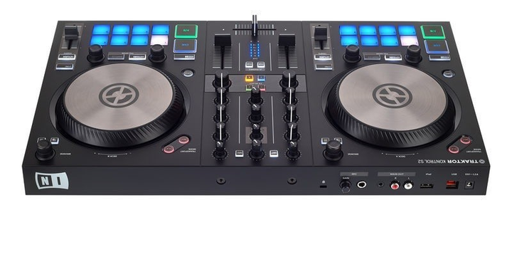TRAKTOR KONTROL S2 mk3 DJコントローラー　ソフトケース付 MAGMA CTRL-CASE S2MK3 【限定特価】【NI Traktor Kontrol S2MK3