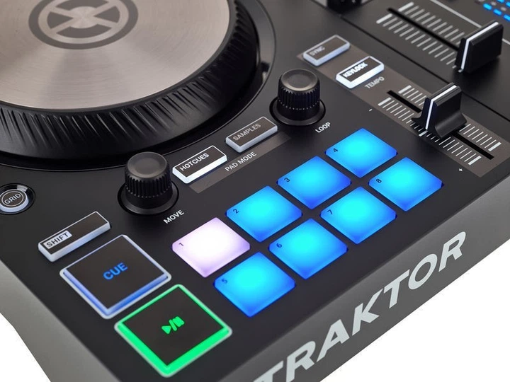 TRAKTOR S2 MK3 DJコントローラー DJ-контроллер Native Instruments Traktor Kontrol S2 MK3