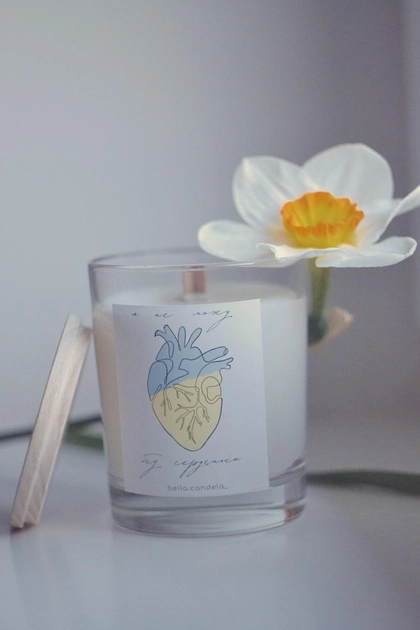 Ароматная свеча Украинская Your Bella Decora „Я не можу без Серденька“ с деревянным фитилем. - изображение 2