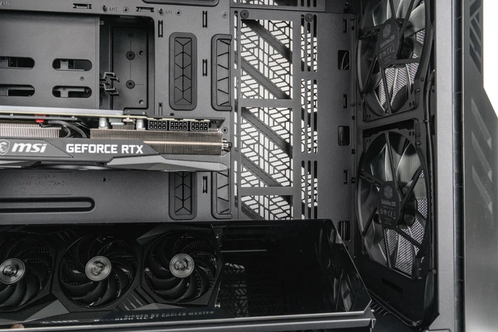 Obudowa Cooler Master HAF 700 EVO Czarny (H700E-IGNN-S00) - obraz 20