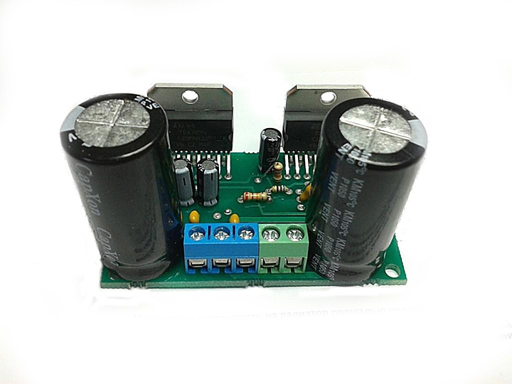 Автомобильный аудиоусилитель с инвертором напряжения и отключаемым ФВЧ
