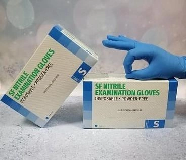Нитриловые перчатки SF Medical Products размер S 50 пар\100 шт неопудренные голубые - изображение 1