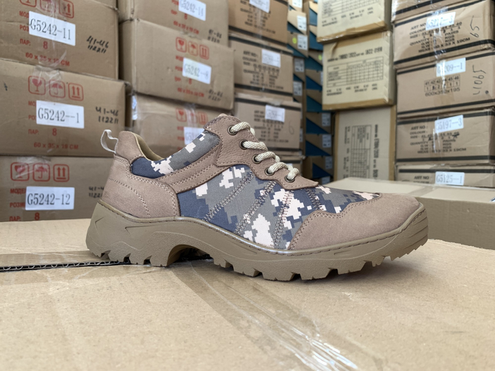 Тактические камуфляжные кроссовки под форму для ЗСУ пиксель беж песок 40 26.5 см (11110824) - изображение 1
