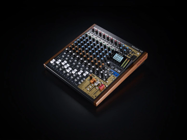 Mikser Tascam Model 12 - obraz 11