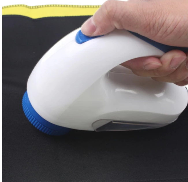 Машинка для катишків General Electric Lint Remover 220 В з контейнером 100 мл Біло-блакитний - Фото 7 Машинка для катишків General Electric Lint Remover 220 В з контейнером 100 мл Біло-блакитний - зображення 7