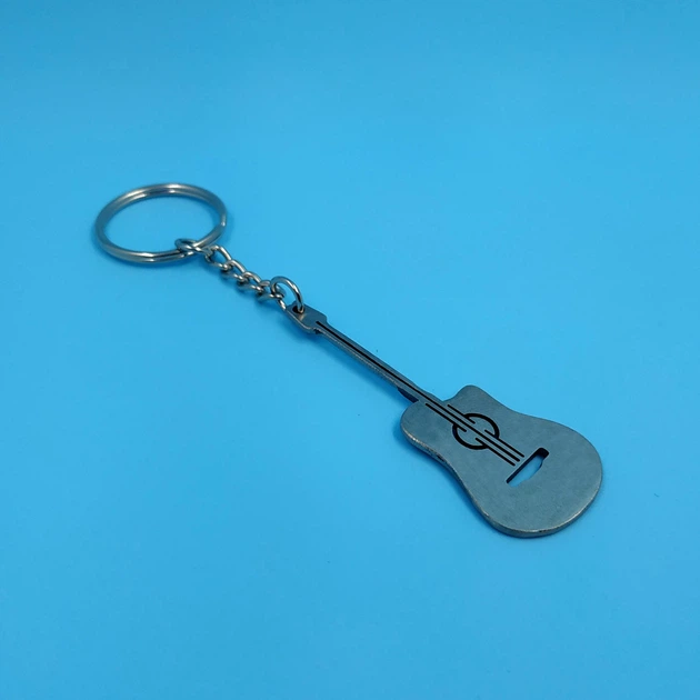 Брелок гитара – низкие цены, кредит, оплата частями в интернет-магазине ...
