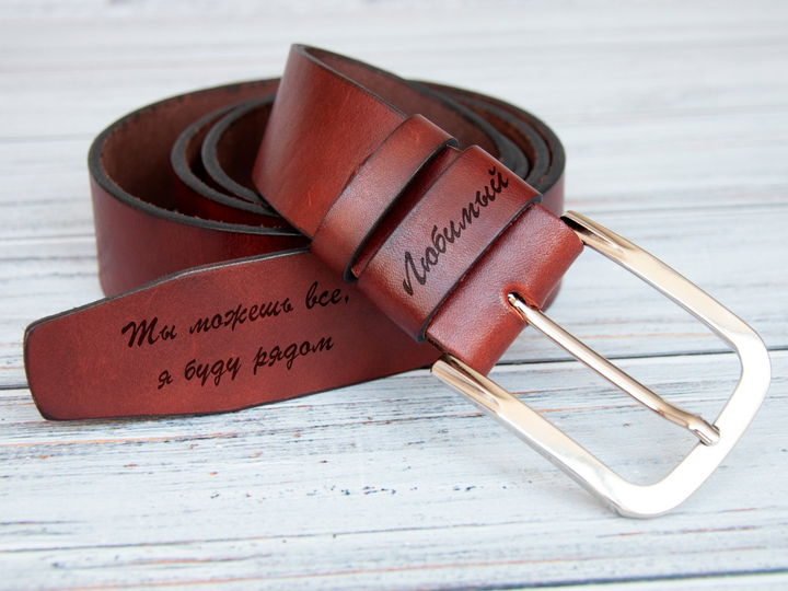 Ремень кожаный на подарок мужу, L 102-112 см, пряжка Classic, Dark Brown, картонная коробка, WoodPresent 