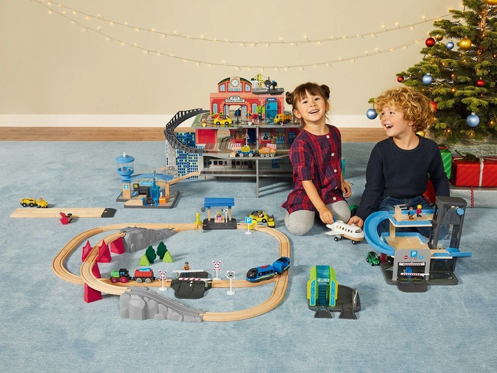 Дерев'яна залізниця PlayTive Hauptbahnhof XXL Німеччина (Brio