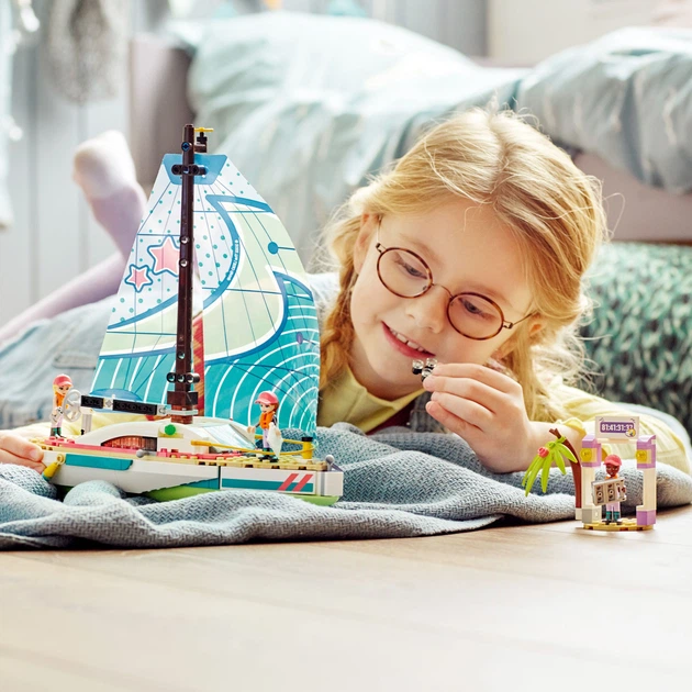 Конструктор LEGO Friends Пригоди Стефані на вітрильному човні 304 деталі (41716) - зображення 4