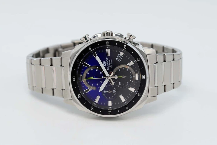 Мужские стильные наручные часы Casio EFV-600D-2AVUEF Серебристые - изображение 5
