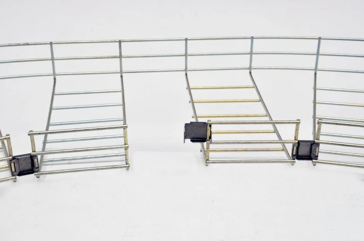 Елемент повороту сітчастого лотка D5мм (просвіт 16,5мм,товщ. 1мм), цинкований. - Фото 3 Елемент повороту сітчастого лотка D5мм (просвіт 16,5мм,товщ. 1мм), цинкований. - изображение 3