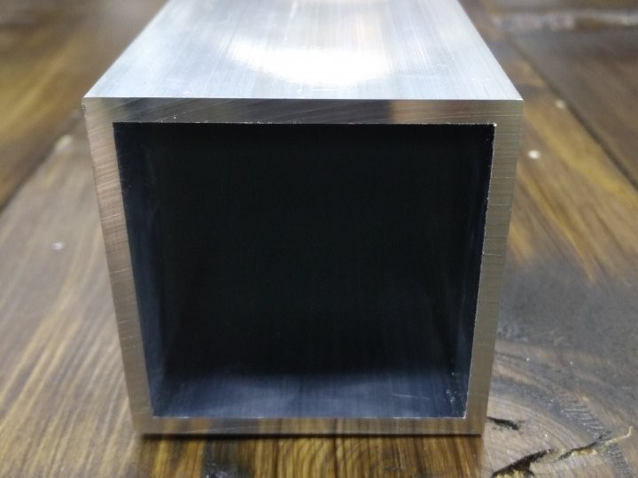 Труба квадратная алюминиевая 60х60х3 без покрытия, деталь 0,5 метра ...