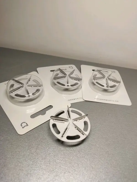 Змінний ніж-лезо для тримера Xiaomi Mijia Lint Remover MQXJQ01KL (BHR4244CN) - Фото 4 Змінний ніж-лезо для тримера Xiaomi Mijia Lint Remover MQXJQ01KL (BHR4244CN) - зображення 4