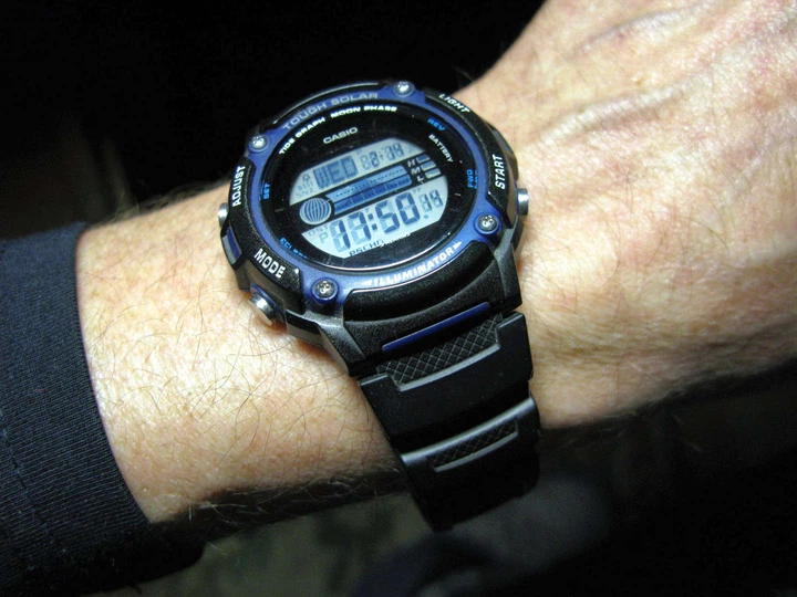 Мужские наручные часы с солнечной батареей Casio W-S210H-1AVDF