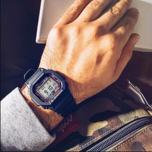 Мужские часы Casio GW-M5610U-1ER - Фото 5 Мужские часы Casio GW-M5610U-1ER - изображение 5