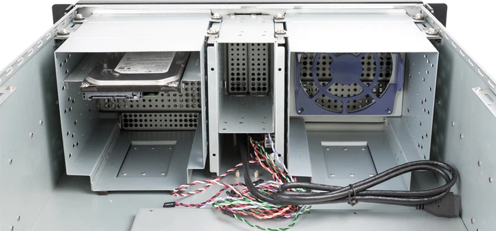 Obudowa serwerowa Chieftec Black (UNC-411E-B-OP) - obraz 10