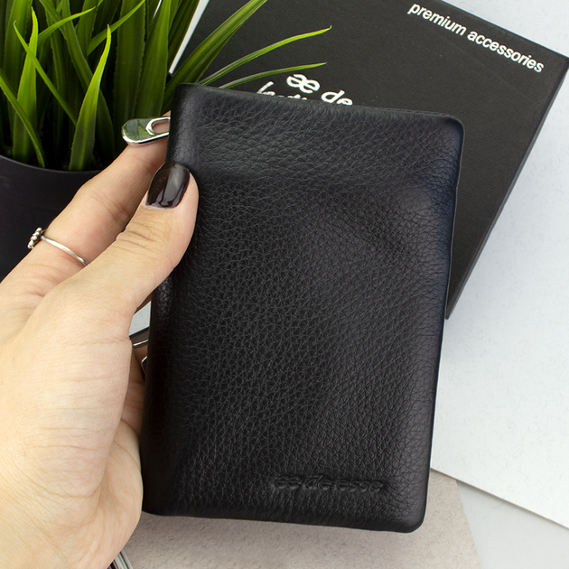 Кошелек женский кожаный De Esse LC14288-GD01 black маленький на магните черный - Фото 6 Кошелек женский кожаный De Esse LC14288-GD01 black маленький на магните черный - изображение 6