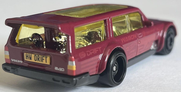 Машинка Хот Вилс 1:64 Volvo 240 Drift Wagon коллекция HW Drift Hot ...