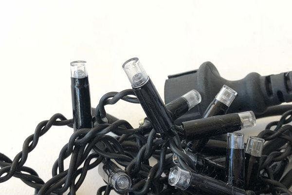 Вулична світлодіодна гірлянда бахрома Magnetic 3.3-W-2 200 LED 10*1.5 метрів, колір свічення Білий, зі з'єднувачем, IP65 - Фото 7 Вулична світлодіодна гірлянда бахрома Magnetic 3.3-W-2 200 LED 10*1.5 метрів, колір свічення Білий, зі з'єднувачем, IP65 - зображення 7