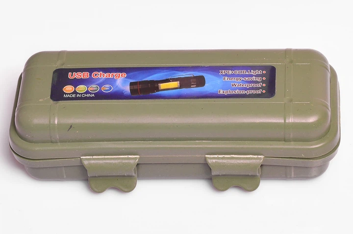 Фонарик ручной светодиодный 3 режима мощный в кейсе USB зарядка BL-520-T6 COP-880000W - Фото 6 Фонарик ручной светодиодный 3 режима мощный в кейсе USB зарядка BL-520-T6 COP-880000W - изображение 6
