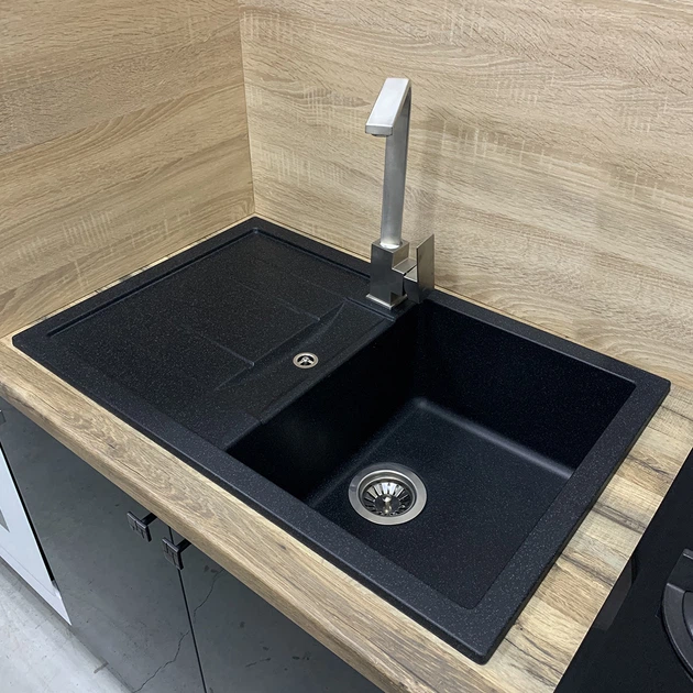 Кухонная мойка гранит ADAMANT Fort 770х495x200 Черный-03 с сифоном Nova - изображение 6
