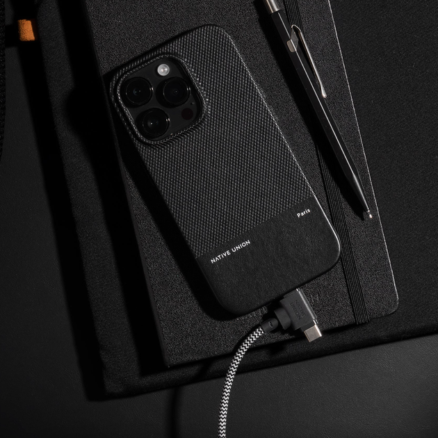 Кабель Native Union Belt Cable Universal USB-C to USB-C/Lightning 1.5 m, Zebra (BELT-CCL-ZEB-NP) - Фото 3 Кабель Native Union Belt Cable Universal USB-C to USB-C/Lightning 1.5 m, Zebra (BELT-CCL-ZEB-NP) - изображение 3