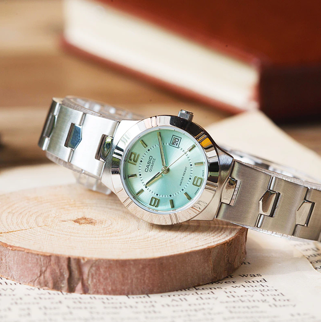 Жіночий наручний годинник Casio LTP-1241D-3A на батарейці Срібло\Зелений екран - зображення 2