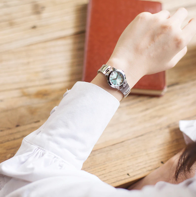 Жіночий наручний годинник Casio LTP-1241D-3A на батарейці Срібло\Зелений екран - зображення 6