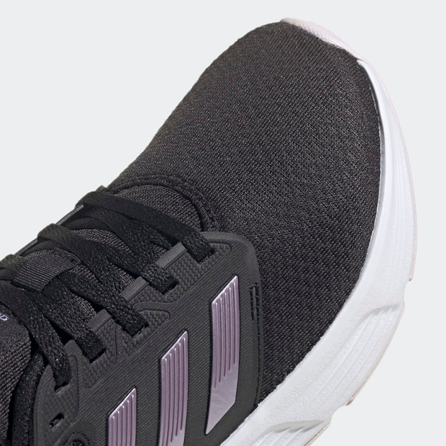 Жіночі кросівки для залу adidas Galaxy 6 GW4132 37.5 (4.5UK) 23 см Чорні (5904248842932) - зображення 7