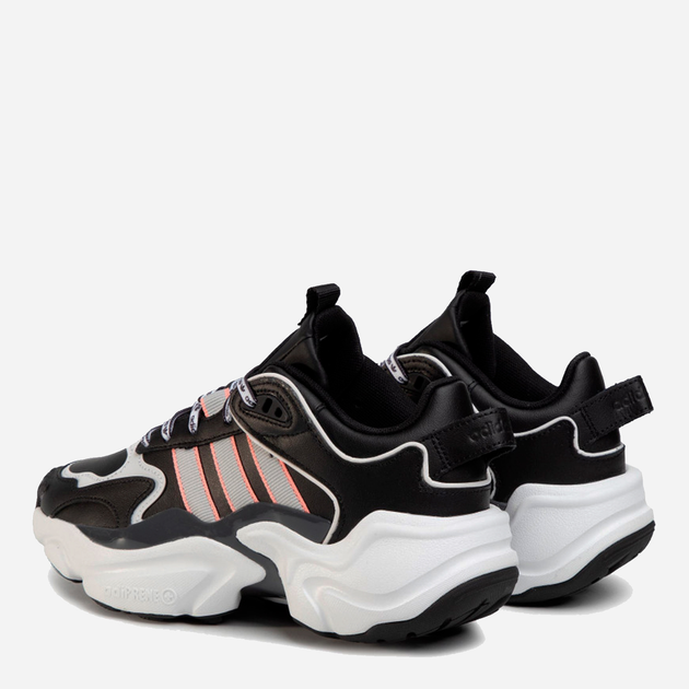 Sneakersy damskie na wysokiej platformie do kostki adidas Originals Magmur Runner W EG5434 36 (3.5UK) 22.2 cm Czarne (4062052585719) - obraz 3