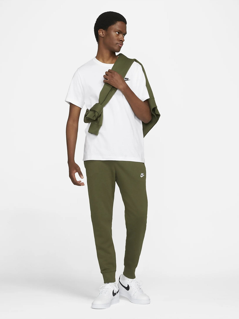 Спортивні штани чоловічі Nike Club Jogger BV2671-327 M Зелені (195238903428) - зображення 3
