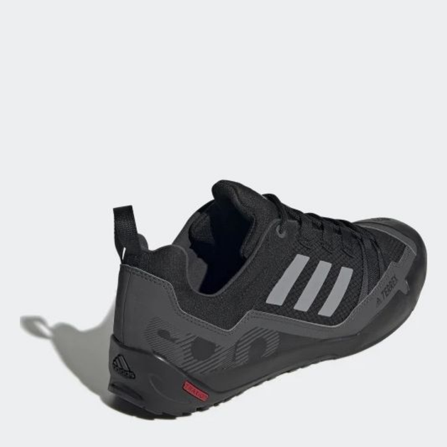 Чоловічі кросівки для туризму adidas Terrex Swift Solo 2 GZ0331 44 (9.5UK) 28 см Чорні (4064055908809) - зображення 7