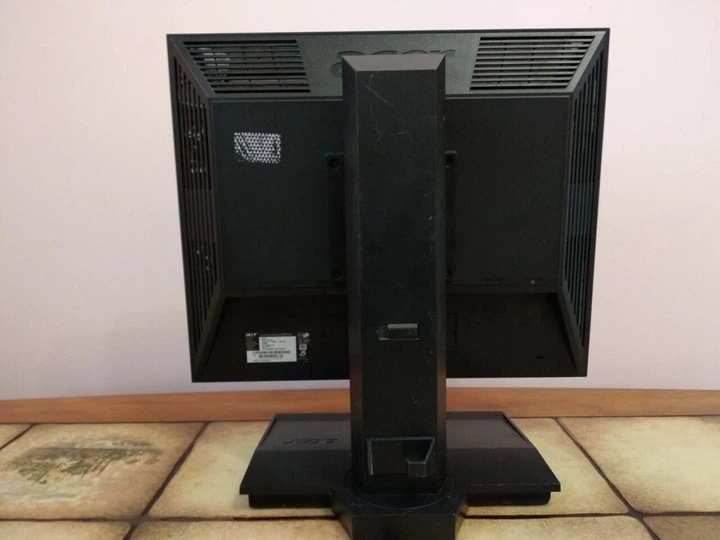 Монітор Acer B193 / 19" (1280x1024) TN / DVI, VGA / VESA 100x100 / Вбудовані колонки (2x 1W) б/в - зображення 6