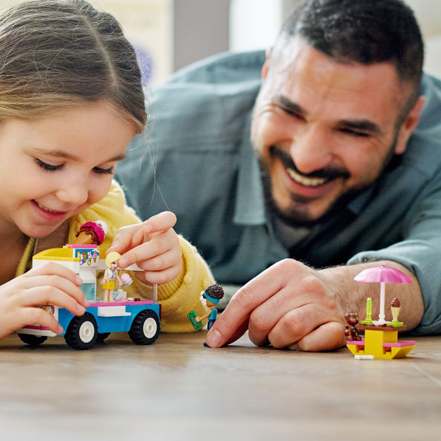 Zestaw klocków LEGO Friends Furgonetka z lodami 84 elementy (41715) - obraz 3