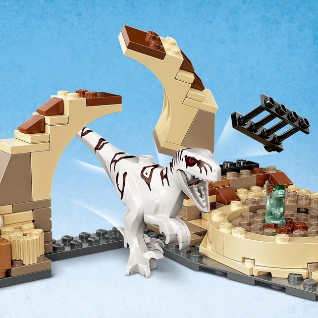 Конструктор LEGO Jurassic World Переслідування атроцираптора на мотоциклі 169 деталей (76945) - зображення 8