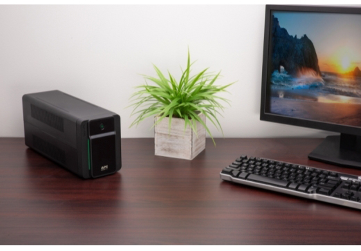 APC Easy UPS 900VA IEC (BVX900LI) - obraz 6