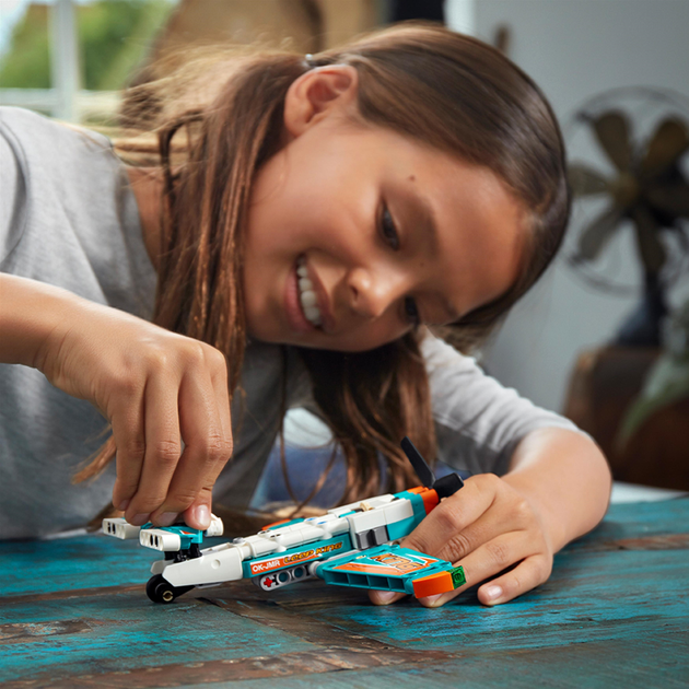 Конструктор LEGO Technic Спортивний літак 154 деталі (42117) - зображення 5