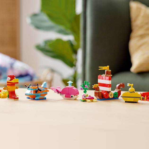 Конструктор LEGO Classic Творчі веселощі в океані 333 деталі (11018) - зображення 5