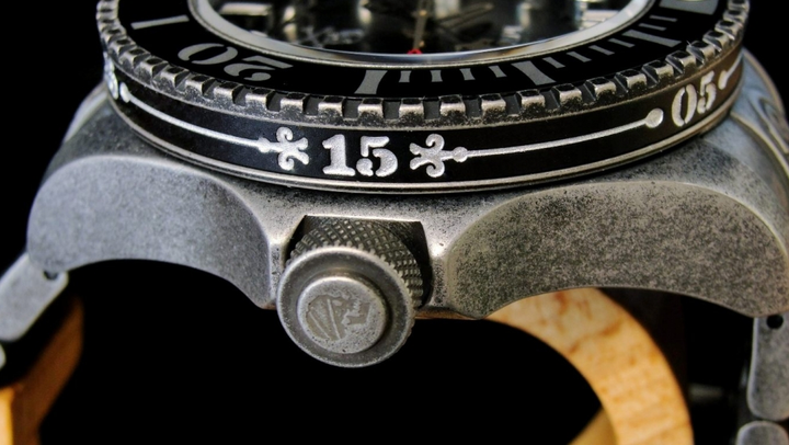 Мужские часы Invicta 25198 Disney Limited Edition. Пираты карибского моря! - изображение 4